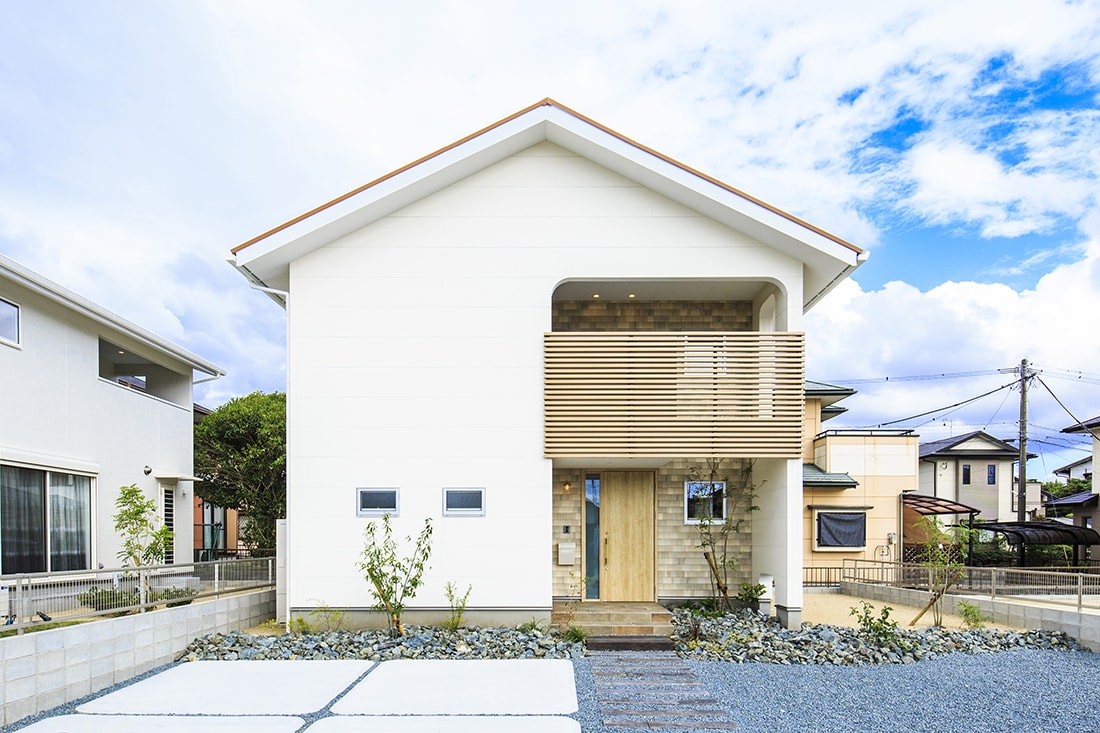 熊本で家を建てるなら愛住宅。北区梶尾町モデルハウス外観